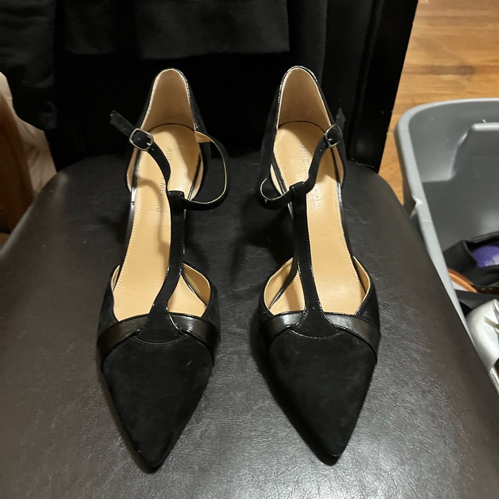Women’s Antonio Melani 10M Black Pumps Suede Detail Buckle Strap Preowned